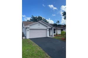 MLS# F10396625, Pembroke Pines, Florida 33025