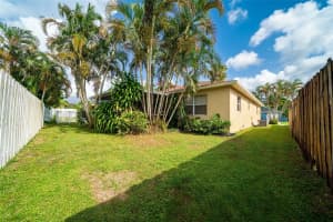 10100 Boynton Place Cir, Boynton Beach, FL 33437 Sold 09/29/23