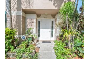 5101 E 122nd Ter, Cooper City, FL 33330 Sold 09/28/23