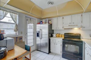 1330 NW 43rd Ave 207, Lauderhill, FL 33313 Sold 10/27/23