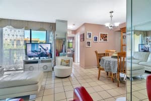 11800 SW 18th St 408, Miami, FL 33175 Sold 10/17/23