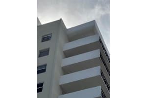 401 Golden Isles Drive, Hallandale Beach, FL 33009 - MLS#F10396794