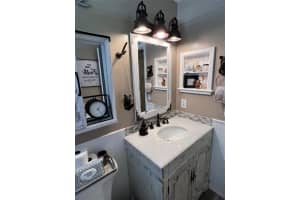 5643 SW 57th Pl, Davie, FL 33314, Sold 11/15/23