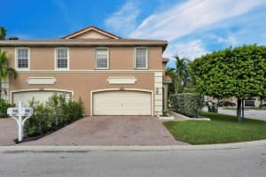 5197 Meadow Oaks Dr 5197, Coconut Creek, FL 33073 Sold 12/05/23