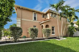 5197 Meadow Oaks Dr 5197, Coconut Creek, FL 33073 Sold 12/05/23