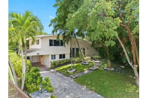 2648 Okeechobee Ln, Fort Lauderdale, FL 33312 Sold 11/13/23