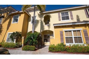 3377 Merrick Ln 3377, Margate, FL 33063 Sold 10/11/23