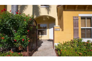 3377 Merrick Ln 3377, Margate, FL 33063 Sold 10/11/23