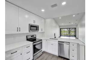 689 Banks Rd 689, Margate, FL 33063 Sold 10/05/23