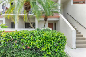 5521 Courtyard Dr 5521, Margate, FL 33063 Sold 12/01/23