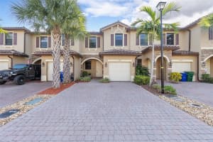 2718 NW 55th Ave 2718, Margate, FL 33063 Sold 11/30/23