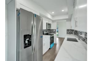 7005 NW 79th St, Tamarac, FL 33321 Sold 12/15/23