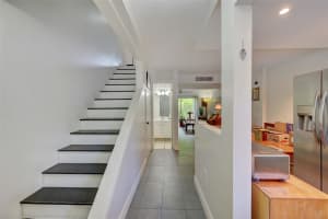 807 W Oakland Park Blvd G5, Oakland Park, FL 33311 Sold 11/28/23