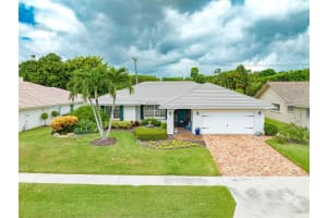 2551 SW 23rd Cranbrook Dr, Boynton Beach, FL 33436 Sold 10/16/23