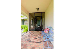 2551 SW 23rd Cranbrook Dr, Boynton Beach, FL 33436 Sold 10/16/23