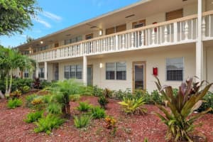 19 Richmond D 19, Deerfield Beach, FL 33442 Sold 10/12/23