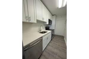 100 S Lincoln Rd 538, Miami Beach, FL 33139 Sold 09/30/24