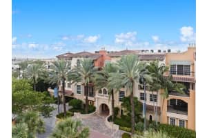 4445 El Mar Dr 2316, Lauderdale By The Sea, FL 33308 Sold 01/12/24