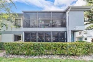 2725 S Oakland Forest Dr 102, Oakland Park, FL 33309 Sold 12/15/23
