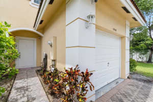 5743 Tuscany Ter, Tamarac, FL 33321 Sold 11/01/23