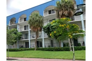 3909 N Ocean Blvd 313, Fort Lauderdale, FL 33308 Sold 12/15/23