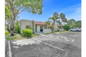 139 SE 7th St, Deerfield Beach, FL 33441 Sold 10/24/23