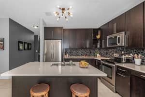 335 SW 191st Ave, Pembroke Pines, FL 33029 Sold 10/20/23