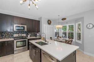335 SW 191st Ave, Pembroke Pines, FL 33029 Sold 10/20/23