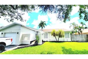268 NW 40th Ter, Deerfield Beach, FL 33442 Sold 12/04/23