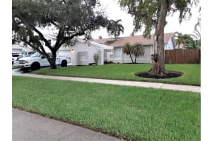 268 NW 40th Ter, Deerfield Beach, FL 33442 Sold 12/04/23