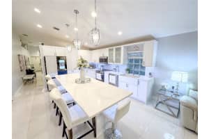20564 SW 5th St, Pembroke Pines, FL 33029 Sold 10/16/23