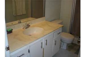 7210 Lake Circle Dr 206, Margate, FL 33063 Sold 11/30/23