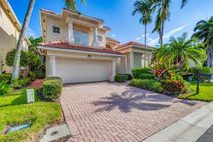 703 Voyager Ln, West Palm Beach, FL 33410 Sold 11/29/23