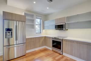 548 SE 1st Cir, Pompano Beach, FL 33060 Sold 11/08/23