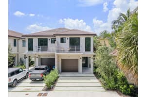 422 SW 9th St, Fort Lauderdale, FL 33315 Sold 11/27/23
