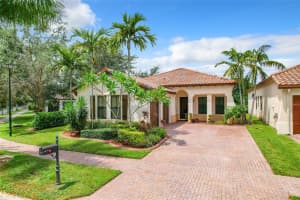 3982 NW 85th Ave, Cooper City, FL 33024 Sold 02/27/24