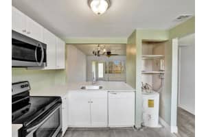 8856 W Mcnab Rd 103, Tamarac, FL 33321 Sold 02/28/24