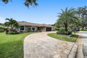 126 SW 120th Ln, Coral Springs, FL 33071 Sold 09/26/23
