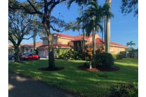 16387 Erie Pl, Davie, FL 33331 Sold 12/19/23