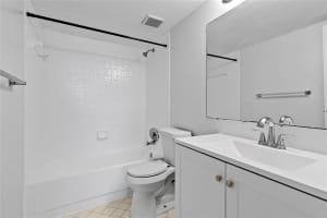 2820 Somerset Dr 305O, Lauderdale Lakes, FL 33311 Sold 09/29/23