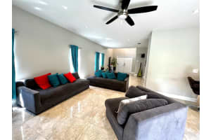 5940 S Sable Cir, Margate, FL 33063 Sold 10/05/23