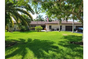10670 SW 26th Ct, Davie, FL 33328 Sold 03/13/24