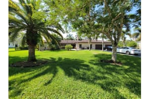 10670 SW 26th Ct, Davie, FL 33328 Sold 03/13/24