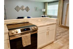 2600 SE Ocean Blvd Y3, Stuart, FL 34996 Sold 11/13/23