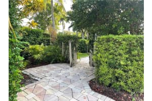 1970 Canterbury Circle 1970, Wellington, FL 33414 Sold 10/09/23