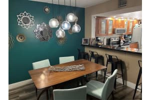 18870 NW 57th Ave 102, Hialeah, FL 33015 Sold 10/06/23