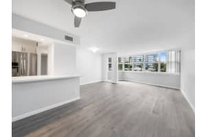 3200 NE 29th St 201, Fort Lauderdale, FL 33308 Sold 12/15/23
