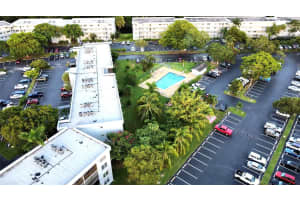 121 Royal Park Dr 3A, Oakland Park, FL 33309 Sold 10/12/23