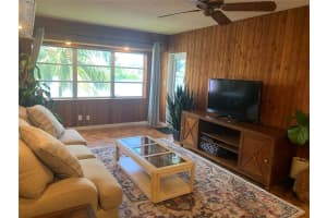 4311 Crystal Lake Drive, Deerfield Beach, FL 33064 - MLS#F10398756