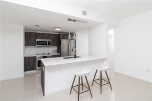 488 NE 18th St 2909, Miami, FL 33132 Sold 10/19/23